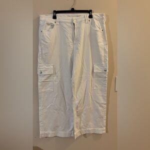 American Eagle Outfitters Women’s White Cargo Pants